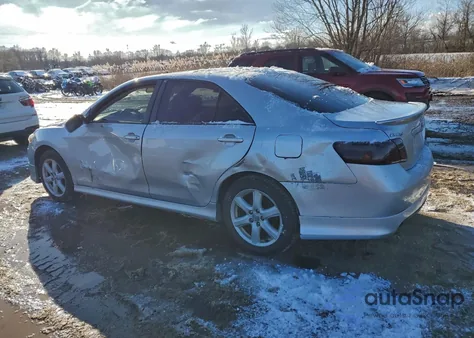 2007 Toyota Camry Le z USA, uszkodzony, nr VIN 4T1BK46K27U553069